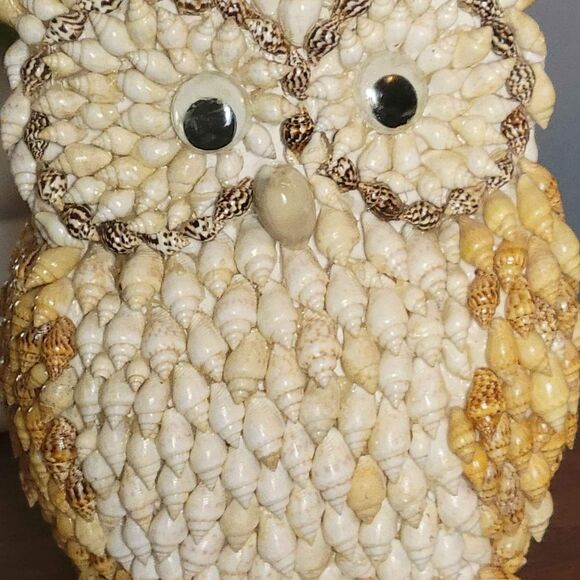 Vintage Unique 5" Owl Made of Seashells - Picture 2 of 7